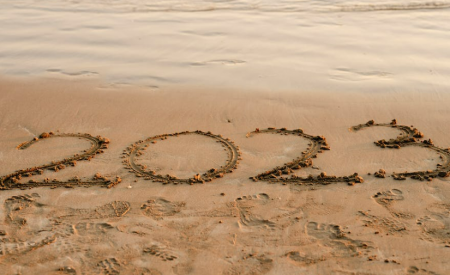 عشية رأس السنة 2022 رسائل تهنئة العام الجديد 2023 happy new year